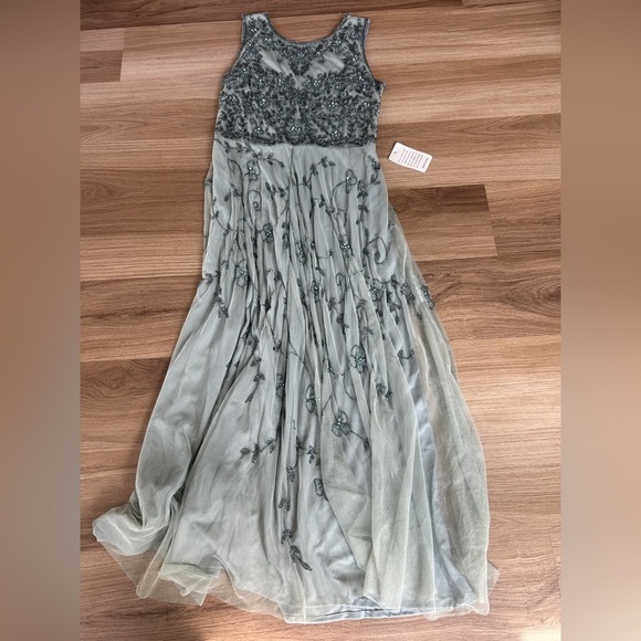 Pisarro Nights Beaded Mesh Gown Size 8 Sleeveless Smoky Gray - Picture 12 of 12